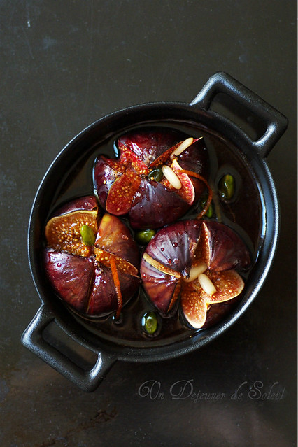Lire la suite à propos de l’article Accord met et vin : Figues rôties au vin rouge, épices, oranges et pistaches